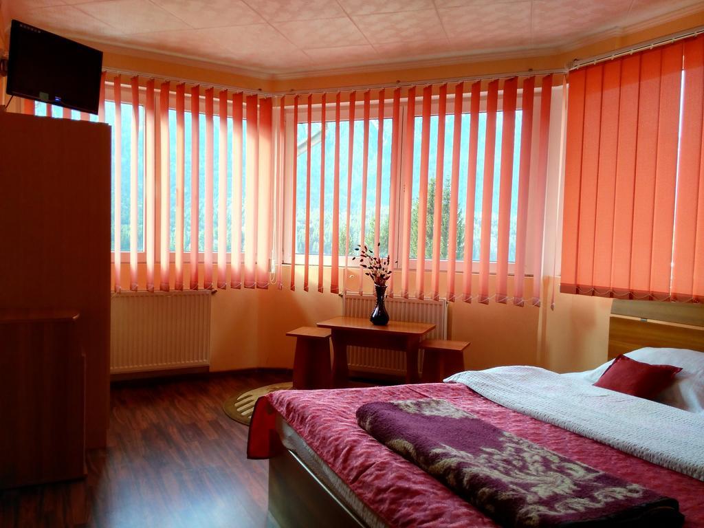 Vila Marcela Buşteni Quarto foto